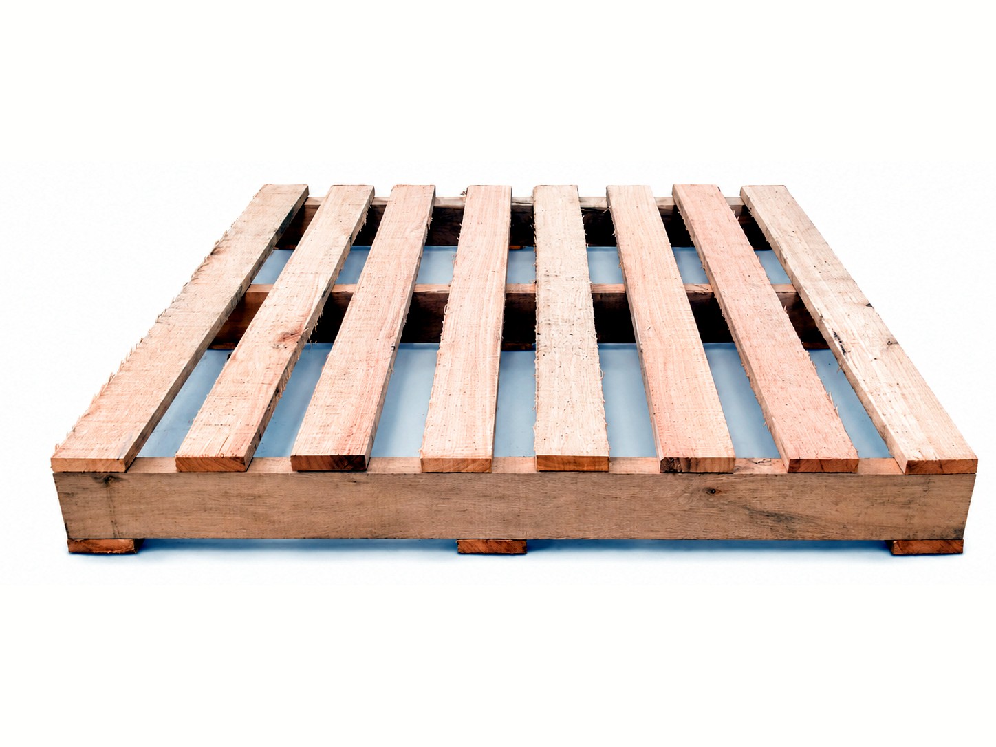 Pallet con tirante